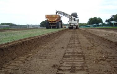 Décaissement pour création de piste en sable fibré 03 Hippodrome de Chantilly